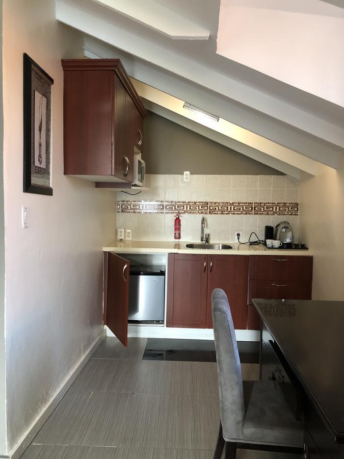 Curacao Suites Hotel Willemstad Bagian luar foto