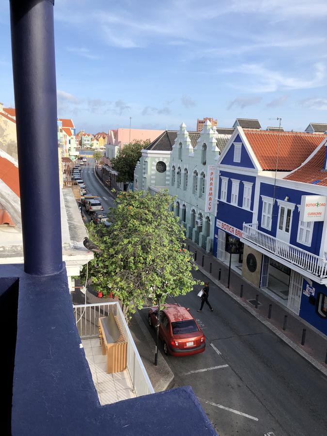 Curacao Suites Hotel Willemstad Bagian luar foto