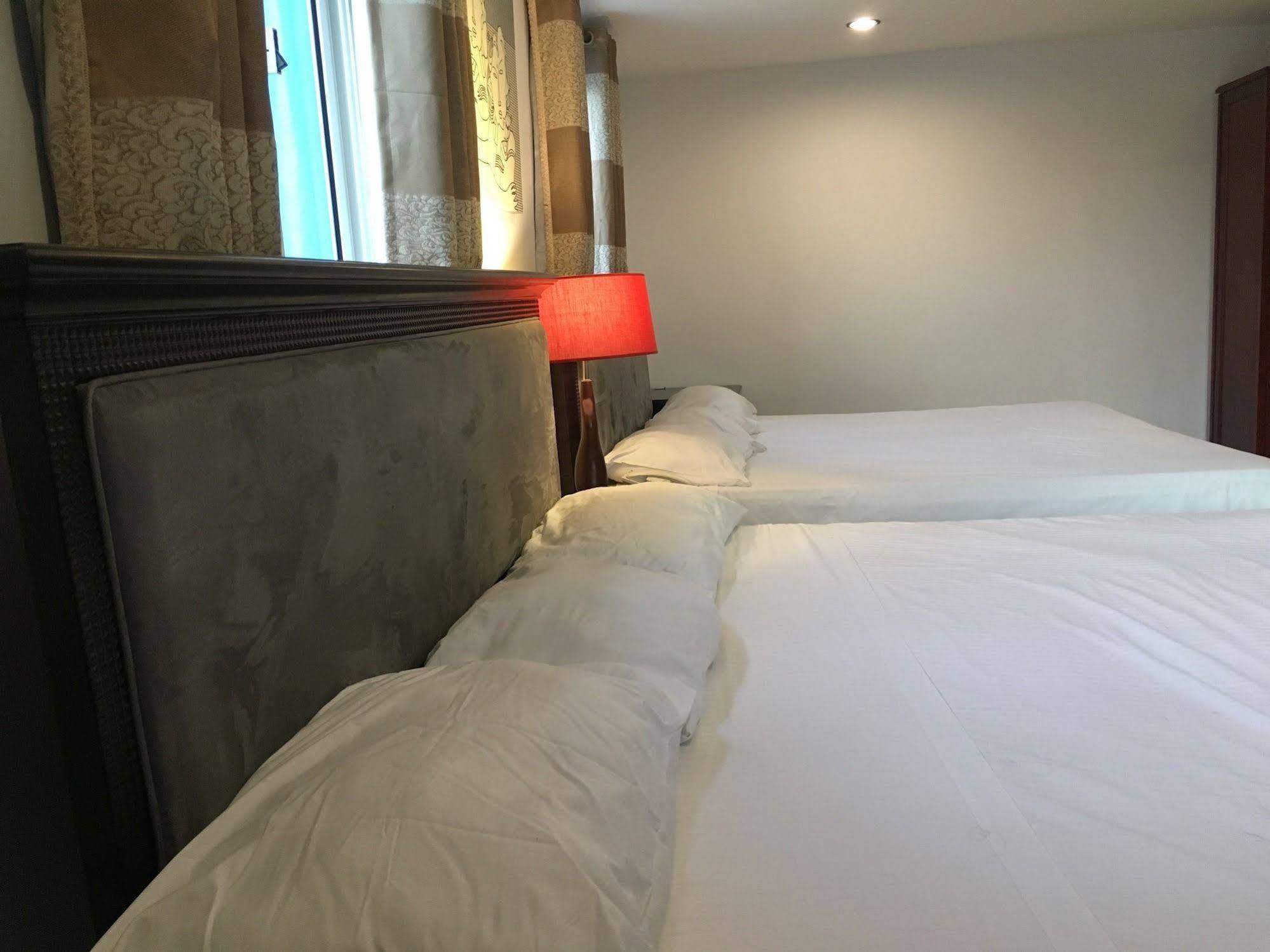 Curacao Suites Hotel Willemstad Bagian luar foto