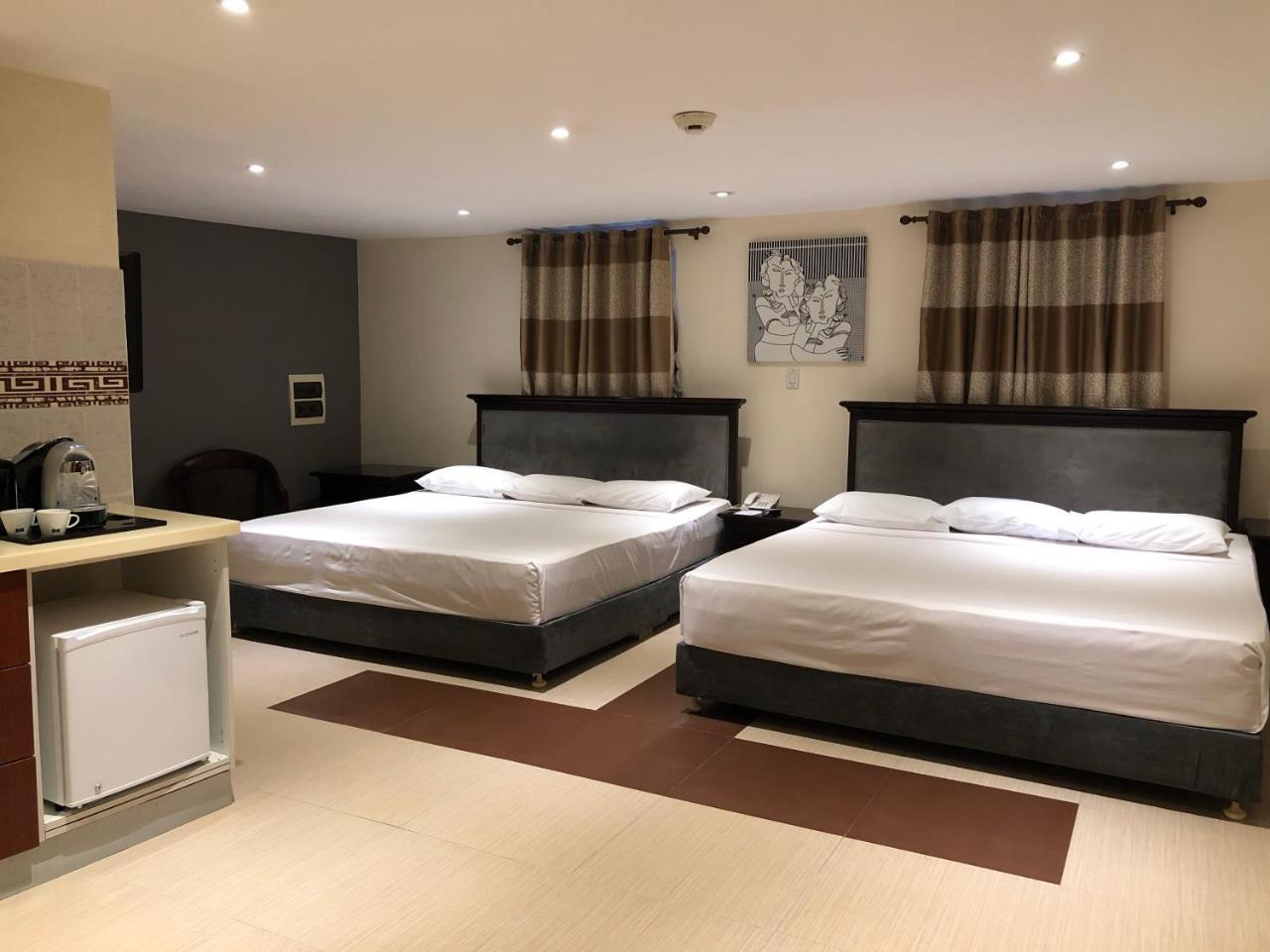 Curacao Suites Hotel Willemstad Bagian luar foto
