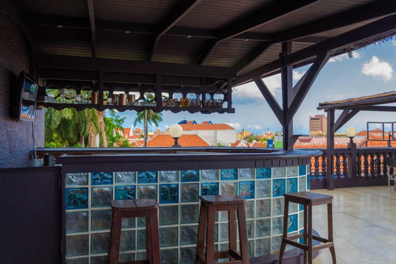 Curacao Suites Hotel Willemstad Bagian luar foto